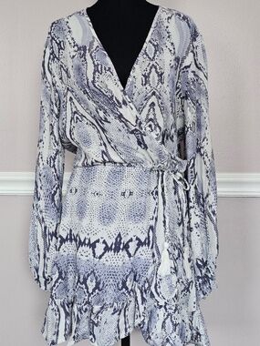 NWT Blue Island Snakeskin Faux Wrap Dress/ Beach or Pool Cover Up - Size Medium
